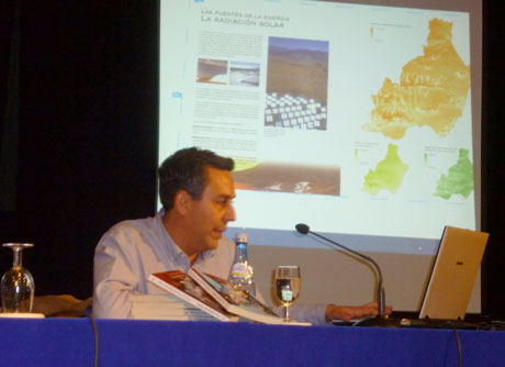 Alfonso Viciana durante una presentación del 'Atlas de Almería'.