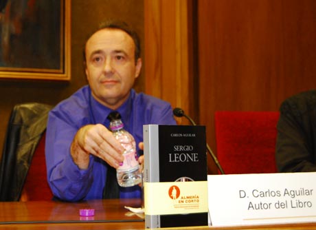 Carlos Aguilar presentó su último libro en Diputación.