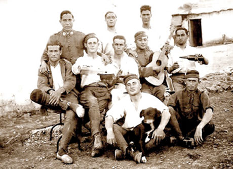 Un grupo de almerienses en Tetuán.