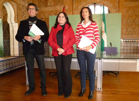 Arturo Pino, Isabel Arévalo y Luisa García.