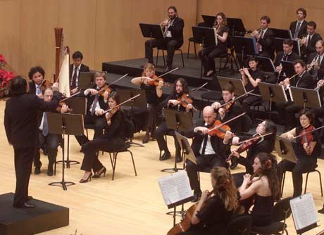 Orquesta Filarmonía en su actuación de Roquetas de Mar.