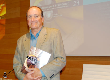 Federico Aguilera Klink coordina el número 23 de Mediterráneo Económico.