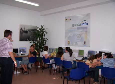 Centro de Acceso Público a Internet en Dalías.