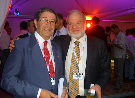 Valeriano Ruiz junto a Arnold Goldman.