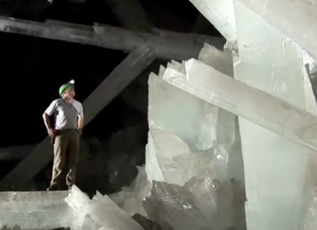 El documental presenta imágenes espectaculares de los cristales más grandes del mundo.