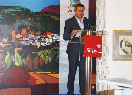 Juan Antonio Lorenzo ha presentado las excelencias turísticas de Serón.