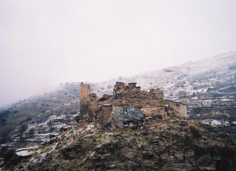 El castillo de Bacares antes de su restauración.