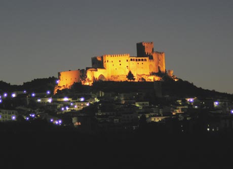 El castillo preside el municipio de Vélez Blanco.