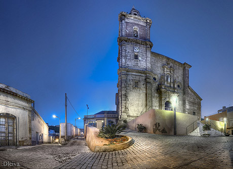 La iglesia de Gádor es uno de los edificios más atractiivos del Bajo Andarax. Foto: Domingo Leiva.