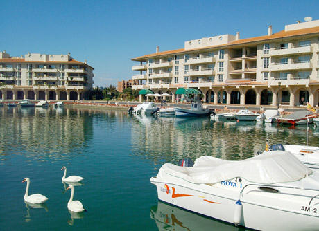 Almerimar es uno de los destinos de la Costa de Almería.