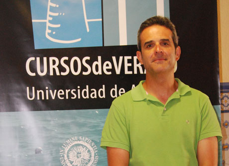 Antonio Ríos, médico del Poli Ejido y profesor de la UAL.