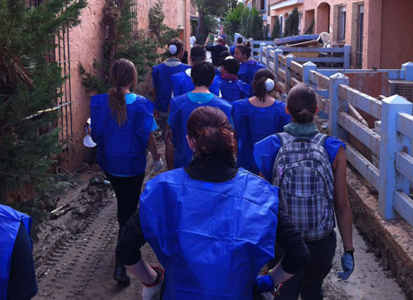 Voluntarios de la UAL participaron en las tareas de limpieza tras el temporal de Vera.