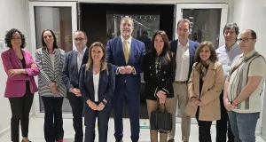 La antigua Escuela de Magisterio de la UJA en Jaén acoge la exposición «8.000 años de Microbiología» hasta el 27 de junio