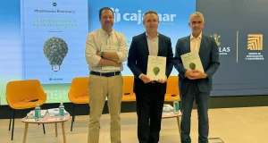 Cajamar reúne en una obra a 18 expertos para que aporten las claves para la descarbonización de España