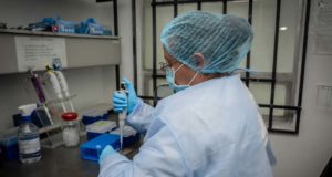 Esta universidad de Colombia realiza más de cuatro mil pruebas de paternidad cada año