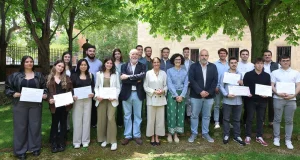 Sesenta estudiantes de la UVa desarrollan el mejor juego educativo y la mejor guía turística para dispositivos móviles encargadas por Pintia Vaccea