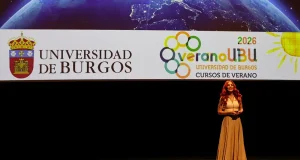 ¿Qué relación hay entre la gravedad y el cáncer? La biotecnóloga y astronauta Sara García lo explica en una clase magistral en la UBU
