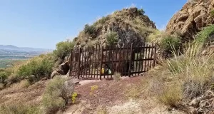 Murcia protege la Sima de Peñas Blancas y realizará un estudio sobre los murciélagos que la habitan