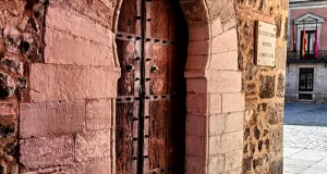 Datan la puerta civil más antigua de Madrid en 1415 gracias al Carbono 14