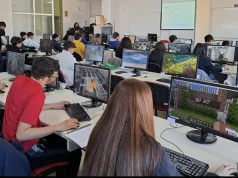 El 78,2% de los titulados de la UEx en el curso 2022/2023 tiene trabajo, y el 94,5% de sus egresados ha trabajado en algún momento tras finalizar sus estudios
