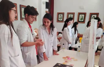 La Caravana BIOMETAC vuelve a rodar para acercar la ciencia de la Universidad de León al medio rural