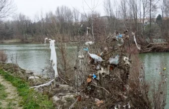 Jóvenes científicos de colegios, I.E.S y asociaciones de Castilla y León analizarán contaminación por plásticos en 35 tramos de ríos