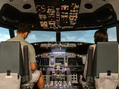 La Universidad de León se convierte en la primera Escuela de Ingenierías de España con un simulador Boeing 737-800 certificado para la formación avanzada de pilotos