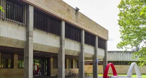 Estudiantes de la ULE proponen convertir la Justicia en un punto de detección temprana del sobreendeudamiento