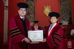 Javier García Martínez, investido doctor «honoris causa» por la Universidad Nacional Mayor de San Marcos de Perú, la decana de América