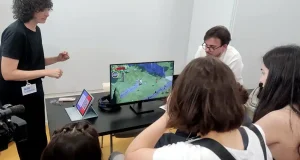 Estudiantes de la UBU y usuarios de ARANSBUR evalúan juntos tres prototipos de videojuegos inclusivos