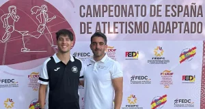 El estudiante de la UMH Héctor Martín se proclama triple campeón de España de atletismo adaptado y bate tres récords nacionales