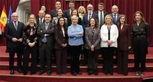 La Universidad de Sevilla prorroga su presupuesto para 2026 y presenta su equipo de gobierno