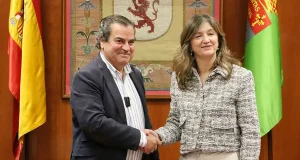 La ULE y la Fundación MonteLeón refuerzan su colaboración con dos premios al mérito académico