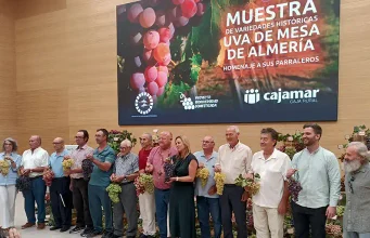 Almería rinde homenaje a los agricultores que han sabido mantenido vivas variedades de uvas tradicionales