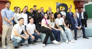 El espacio ‘retoHUB’ nace para conectar el talento joven con desafíos reales de la industria y la sociedad