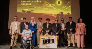 El Grupo Social ONCE y la FECYT repartirán de manera gratuita dos millones de gafas seguras para ver el eclipse total de sol del próximo 12 de agosto