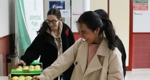 Estudian el potencial de la manzana contra el sobrepeso y la obesidad por su capacidad para regular la glucosa y el apetito