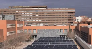 La instalación solar del Campus de Albacete de la UCLM produce ya un tercio de la energía que consume
