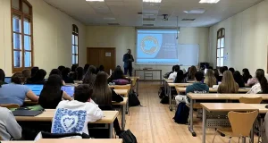 Sebastián Nogales acerca el testimonio de las víctimas del terrorismo al alumnado de Psicología de la Universidad de Burgos