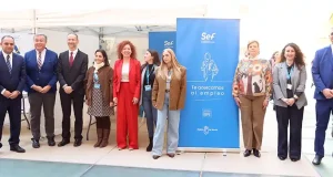 El paro entre los jóvenes con titulación universitaria en Cartagena cae más de 20 puntos por encima de quienes no tienen estudios superiores