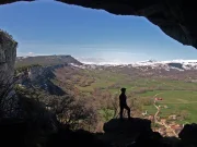 La cuarta campaña de excavación en el yacimiento neolítico de la Cueva de Kaite pretende aportar pistas sobre la extinción de los neandertales