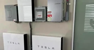 El uso de baterías para almacenar energía puede permitir a los hogares reducir la contratación de potencia eléctrica