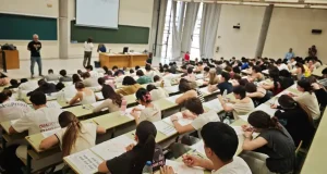 Más de medio millar de estudiantes obtienen una nota media igual o superior a 9 en la PAU de Asturias