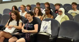 Estudiantes, de la escuela superior francesa de biotecnología SupBiotech cursan en la UAL un un programa exclusivo de microalgas y español