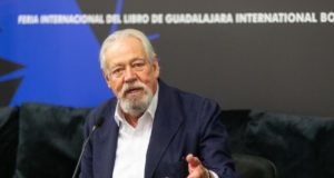La Semana Cervantina arranca con el legado de Gonzalo Celorio a la Caja de las Letras
