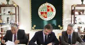 Un acuerdo permitirá que la UJA forme a profesionales del ámbito judicial peruanos