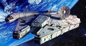 El museo de la Universidad de Murcia expone objetos de películas como ‘Star Wars’ e ‘Indiana Jones’