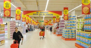 Una treintena de hipermercados de todo el país se suman a la campaña Sabores de Andalucía