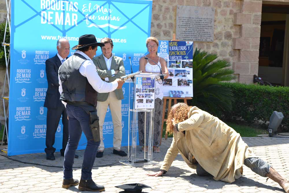 Presentación de las visitas teatralizadas en Roquetas de Mar.