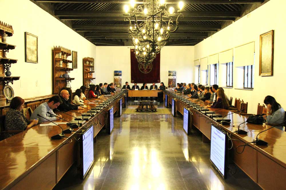Presentación en la UGR del Granada Congress Club. 